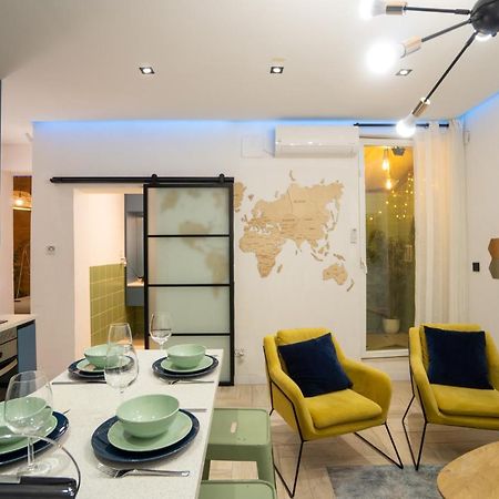 Cozy Apartment Puerta Del Sol & Private Patio Madrid Ngoại thất bức ảnh