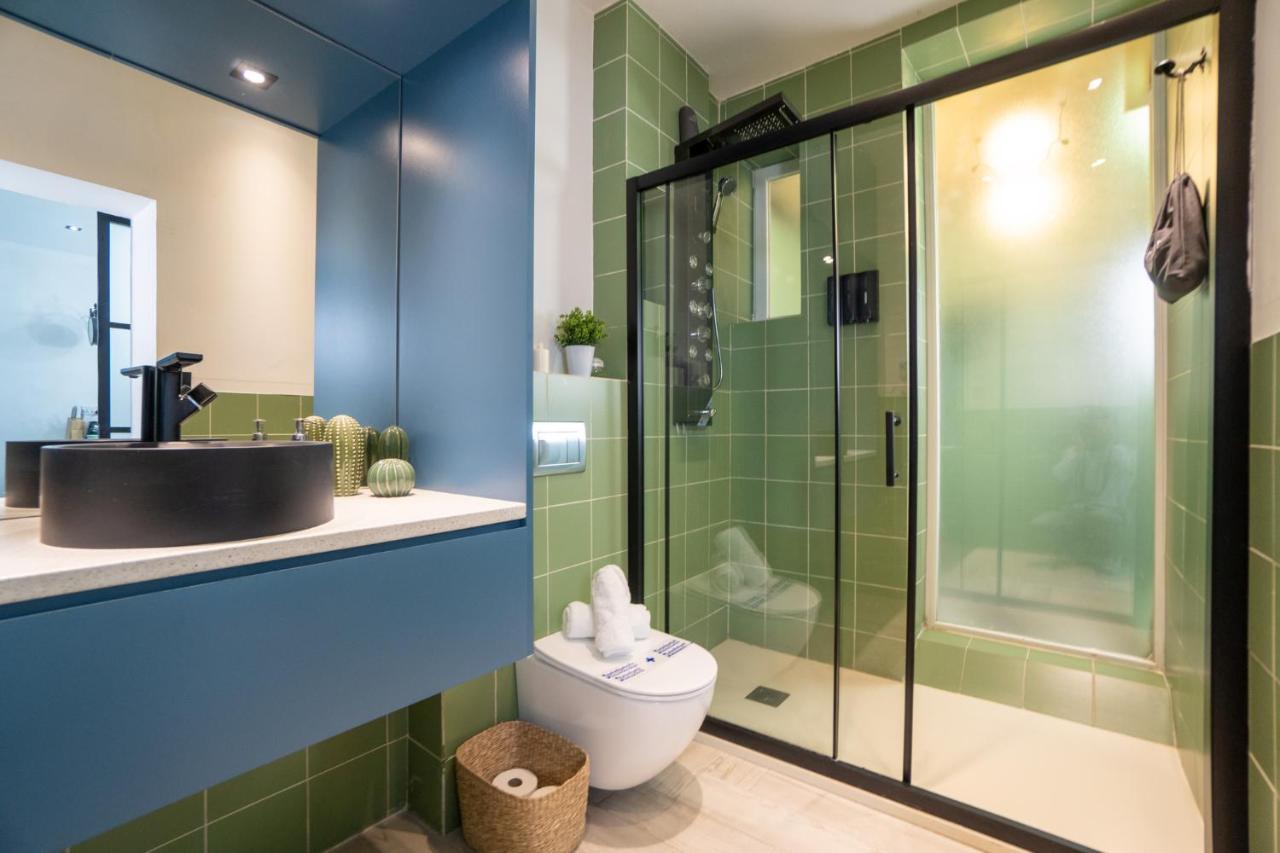 Cozy Apartment Puerta Del Sol & Private Patio Madrid Ngoại thất bức ảnh