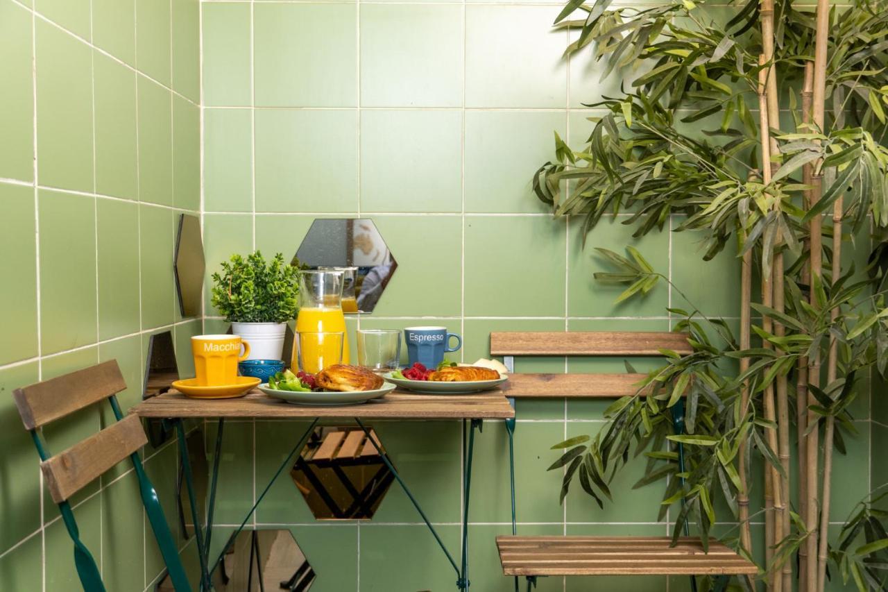 Cozy Apartment Puerta Del Sol & Private Patio Madrid Ngoại thất bức ảnh