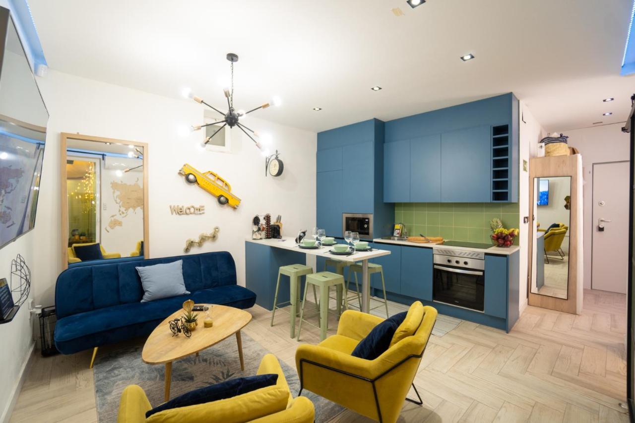 Cozy Apartment Puerta Del Sol & Private Patio Madrid Ngoại thất bức ảnh