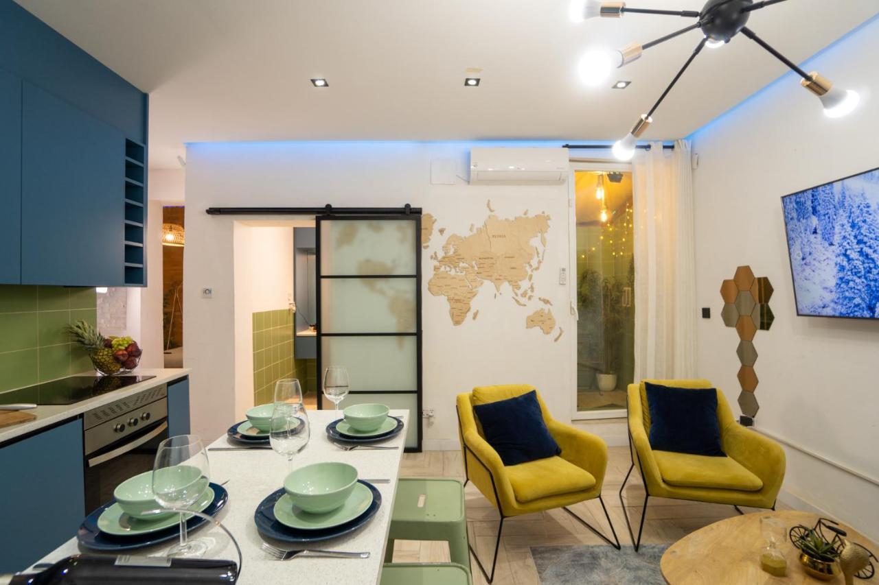 Cozy Apartment Puerta Del Sol & Private Patio Madrid Ngoại thất bức ảnh