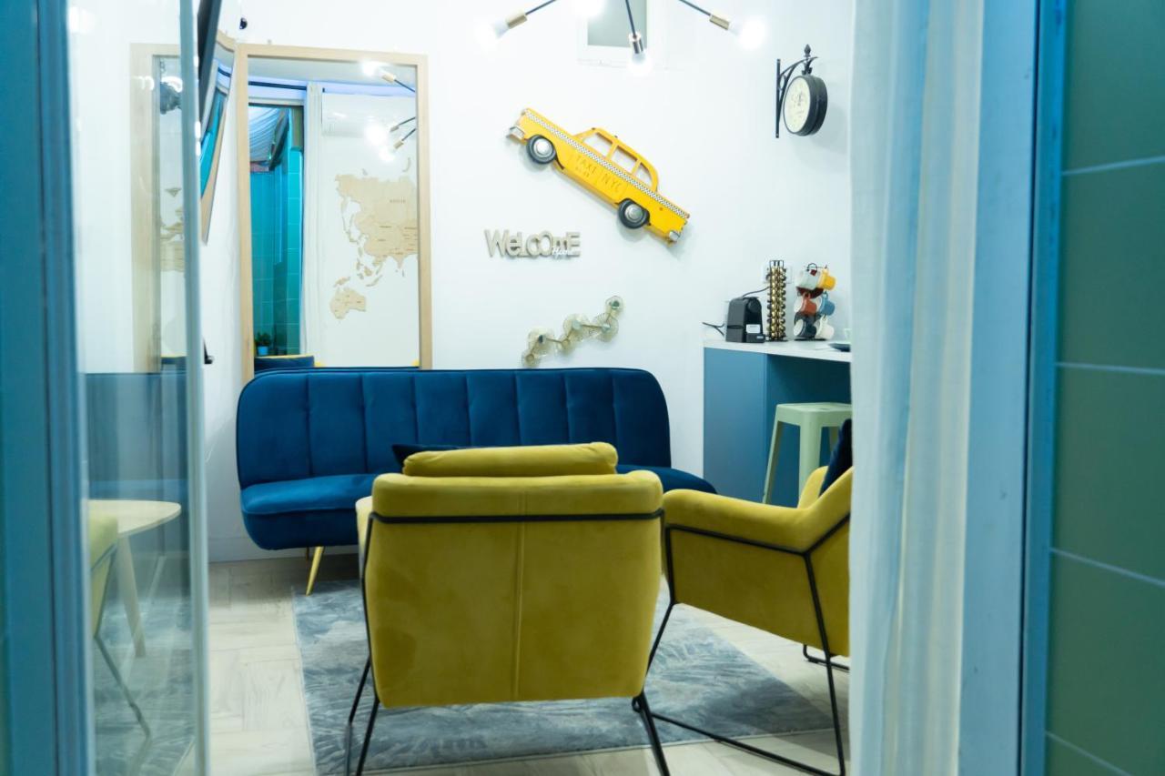 Cozy Apartment Puerta Del Sol & Private Patio Madrid Ngoại thất bức ảnh
